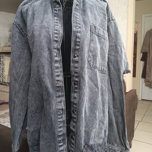 Forever 21 Distressed Gray Denim Jacket - Picture 3 of 3